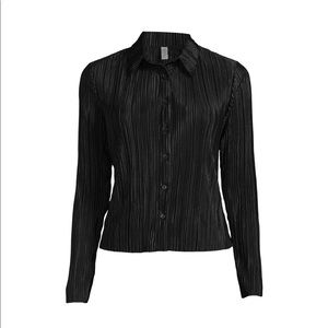 No Boundaries Juniors Pleated Top